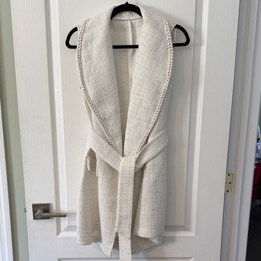 SHEIN Cream Sleeveless Belted Coat